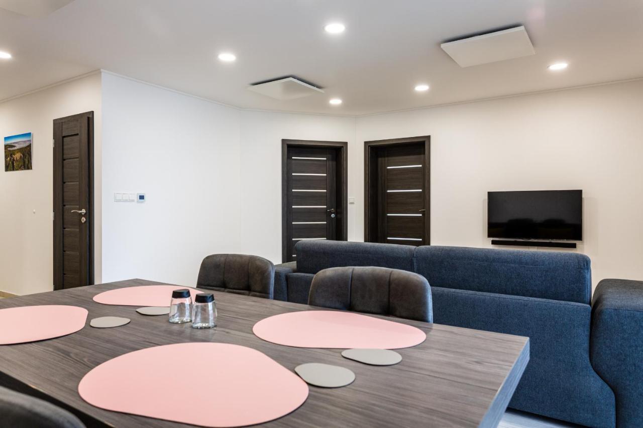 Apartmany Na Vyhledech Loučná pod Klínovcem Buitenkant foto