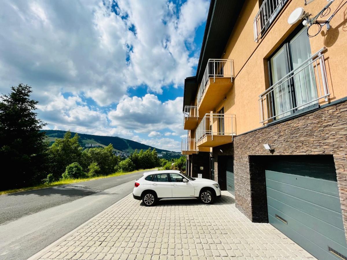 Apartmany Na Vyhledech Loučná pod Klínovcem Buitenkant foto